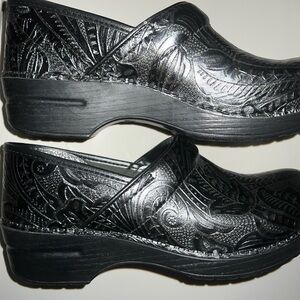 Dansko Professional black Clog | Size 40 US 9.5-10